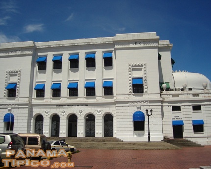 [Edificio ocupado actualmente por el Instituto Panameño de Cultura. Anteriormente albergó a la Asamblea y a la Corte Suprema de Justicia.]