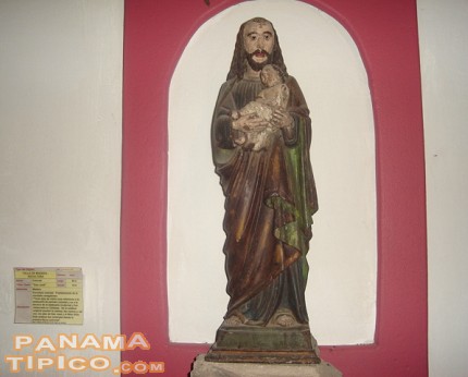 [Estatua de San José, una de las primeras imágenes que tuvo la iglesia de El Valle]